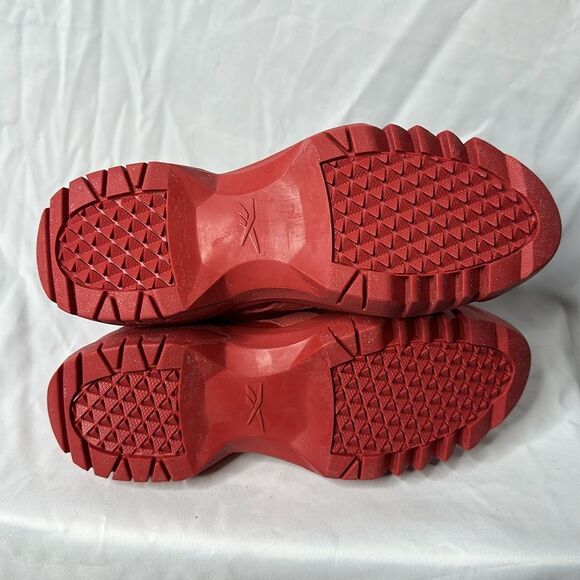 Size 7.5w - Reebok Cardi B x Club C V2 Mars Red W - Picture 6 of 8